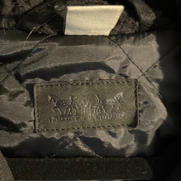 Black, Sherpa Lined Jean Jacket, Size M, Brand Levi’s - Picture 2 of 2